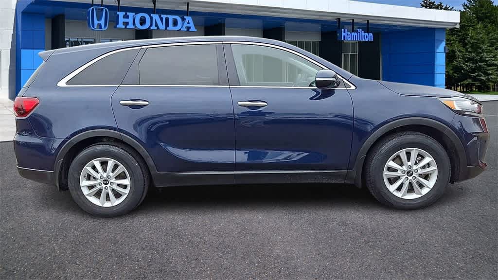 Thumbnail: 2019 Kia Sorento - 9