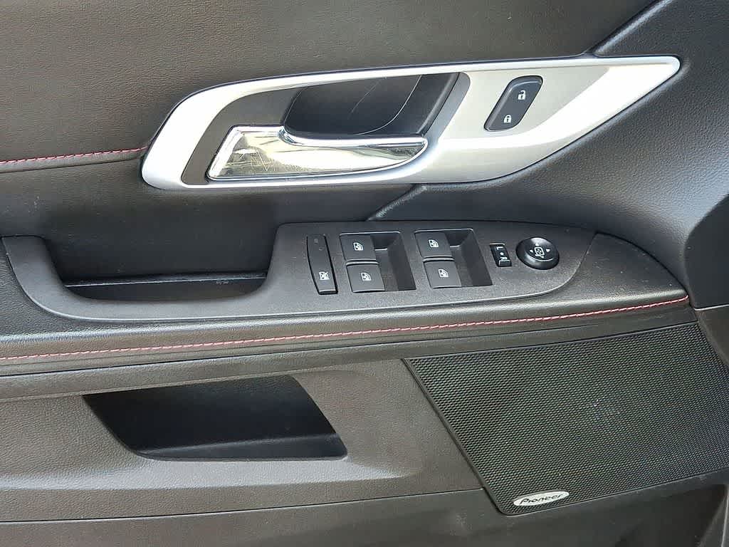 Thumbnail: 2015 GMC Terrain - 10