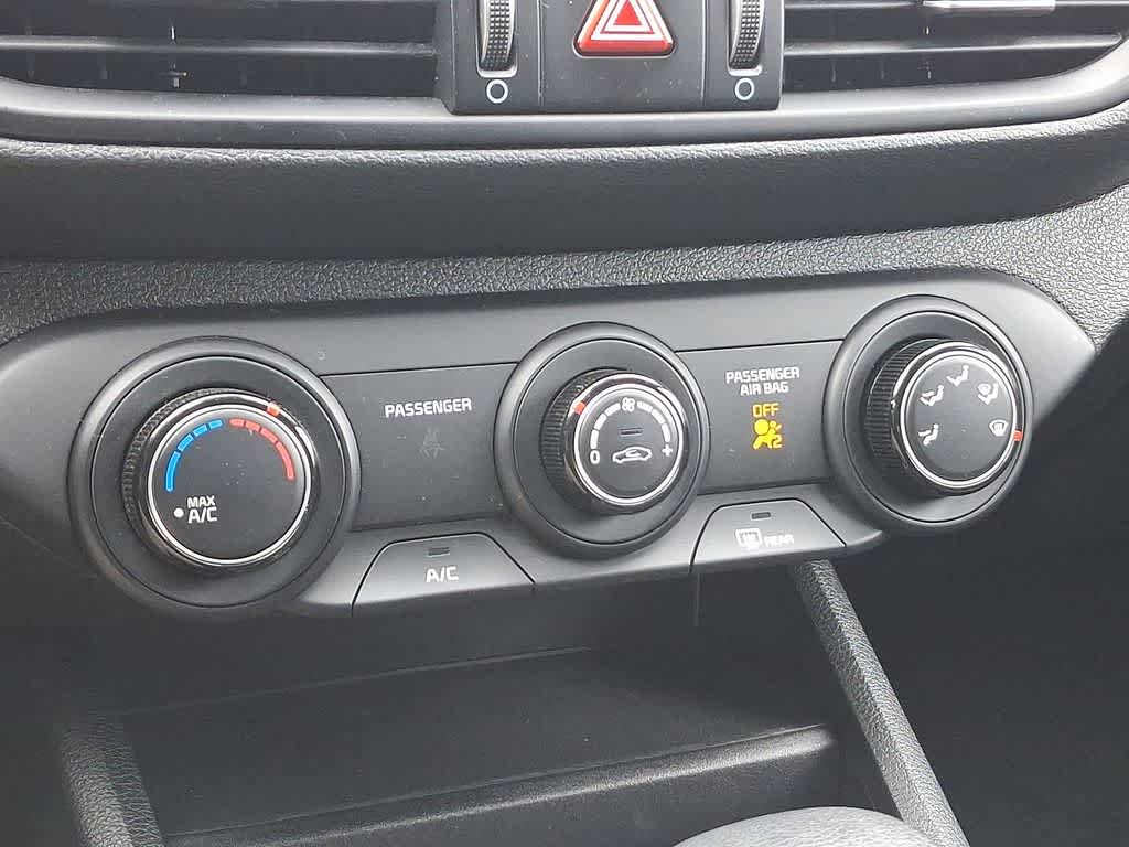 Thumbnail: 2023 Kia Forte - 19