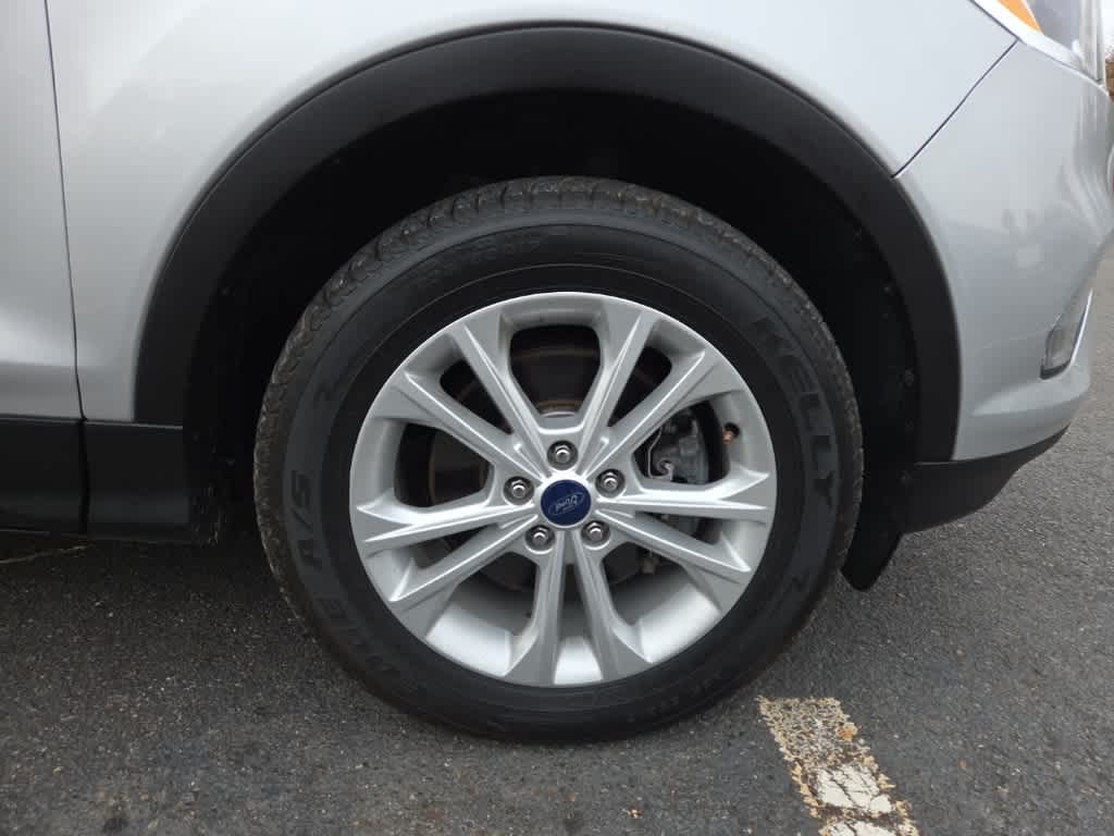 Thumbnail: 2017 Ford Escape - 11