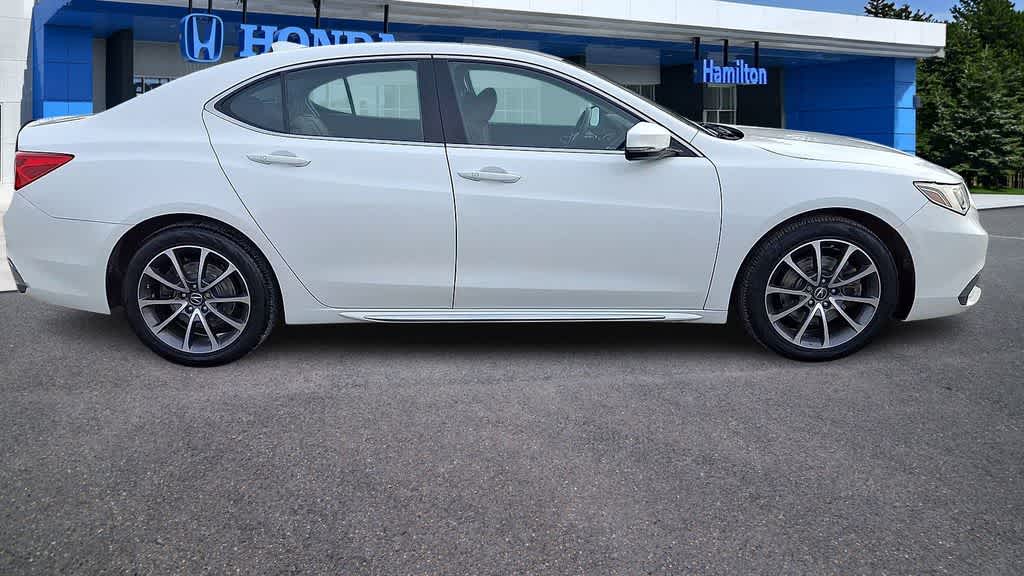 Thumbnail: 2018 Acura TLX - 9