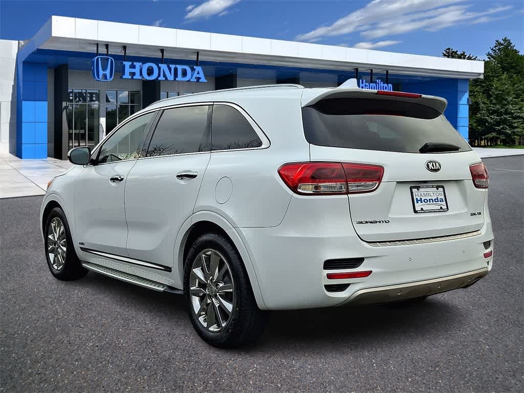 Thumbnail: 2016 Kia Sorento - 22