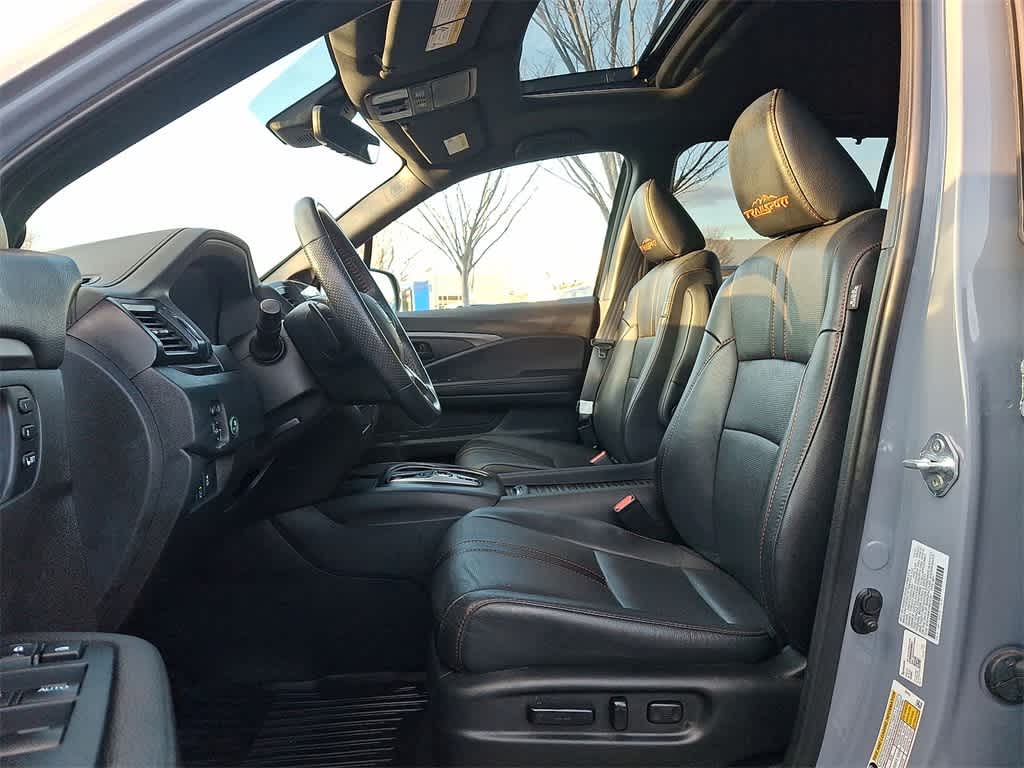 Thumbnail: 2023 Honda Passport - 11