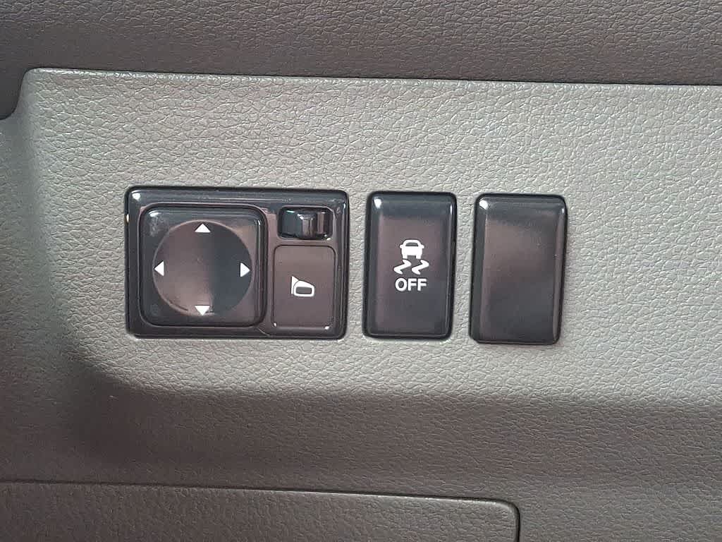 Thumbnail: 2016 Nissan NV - 15