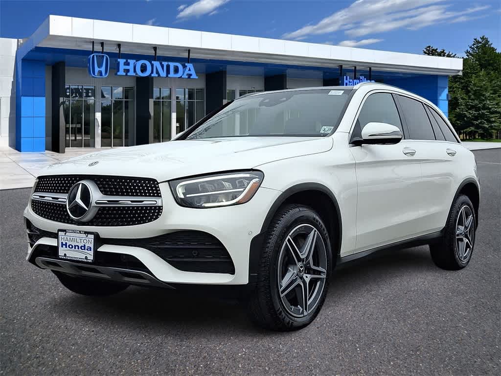 Thumbnail: 2022 Mercedes-Benz GLC - 1