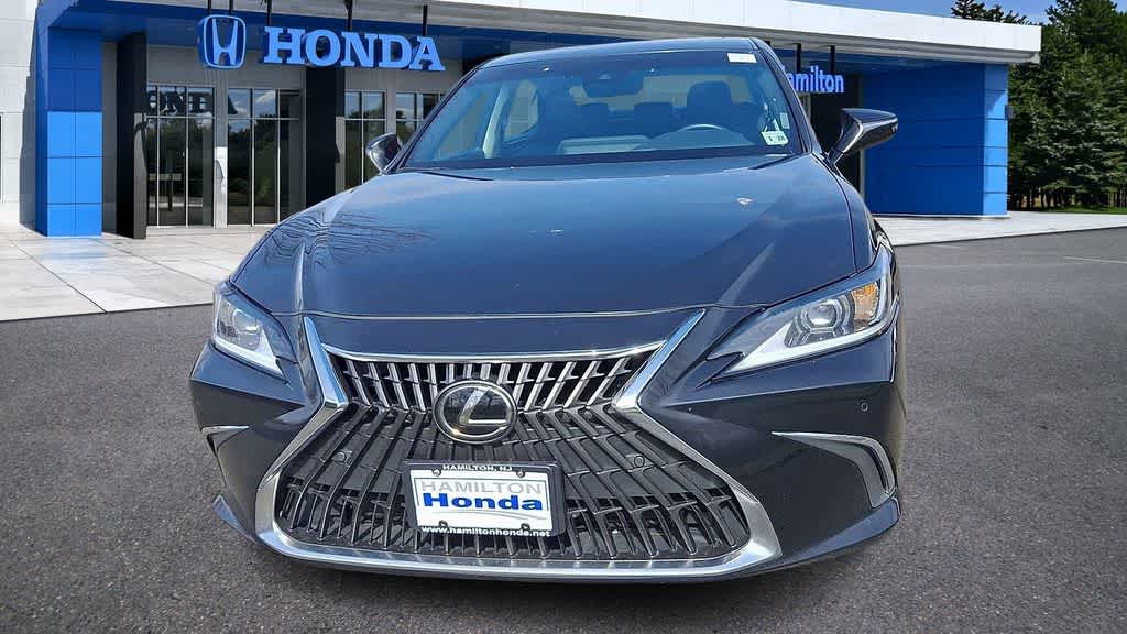 Thumbnail: 2023 Lexus ES - 3