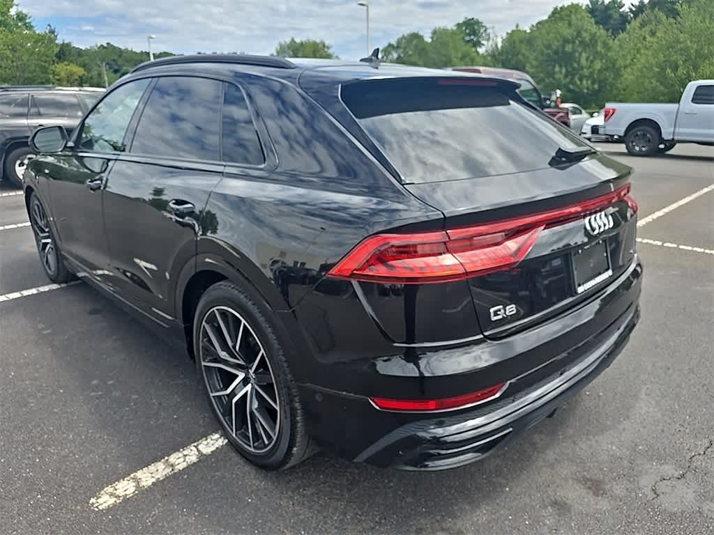 Thumbnail: 2020 Audi Q8 - 6