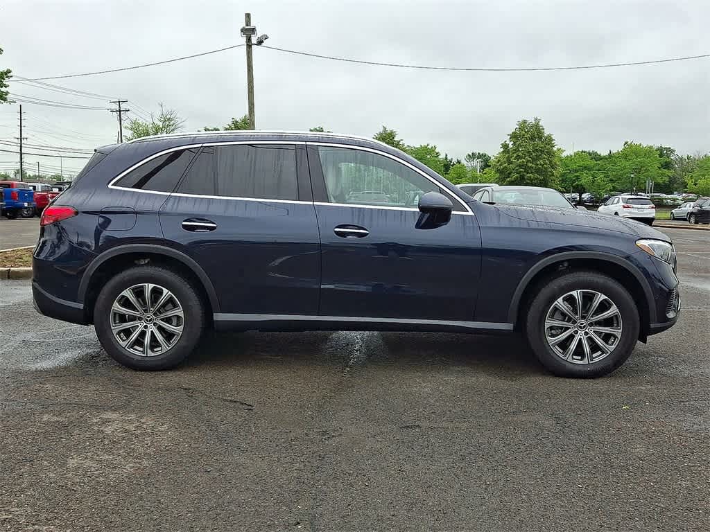 2024 Mercedes-Benz GLC 300 25