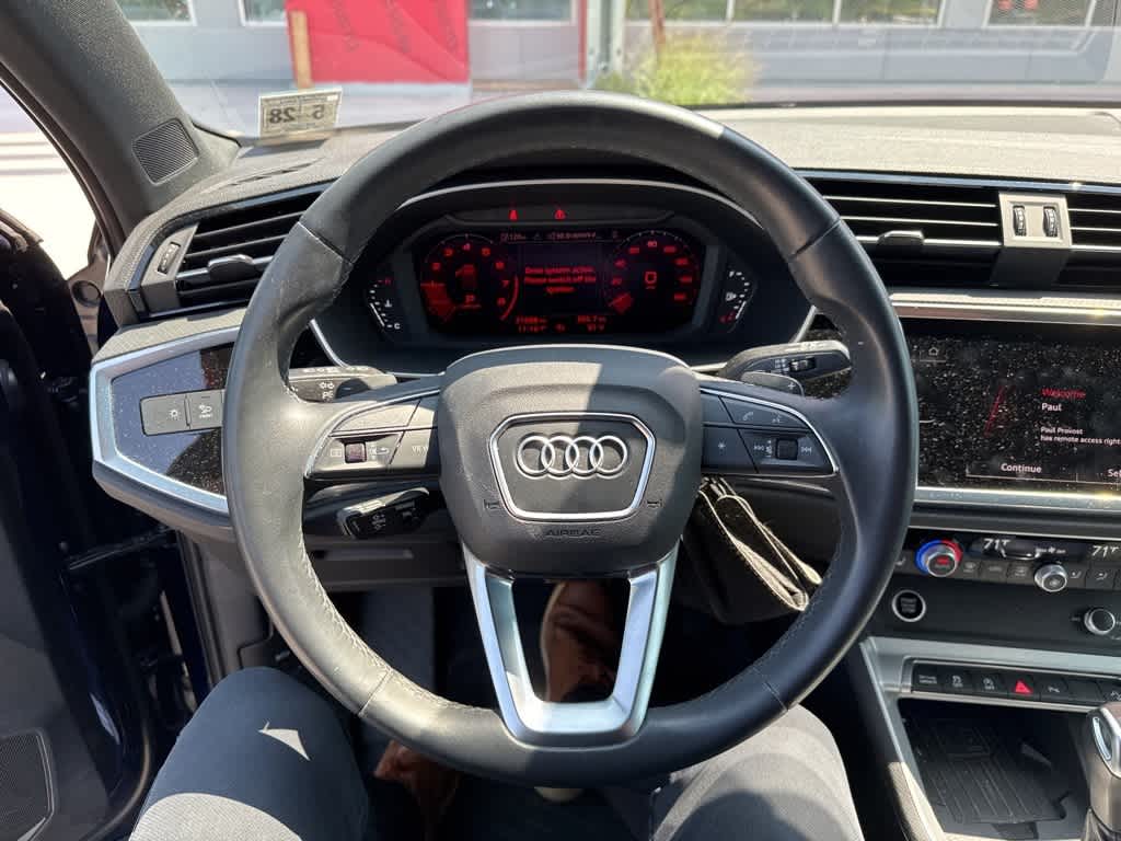 Thumbnail: 2023 Audi Q3 - 10