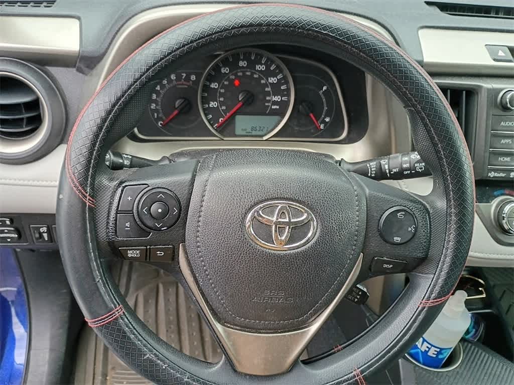 Thumbnail: 2014 Toyota RAV4 - 10