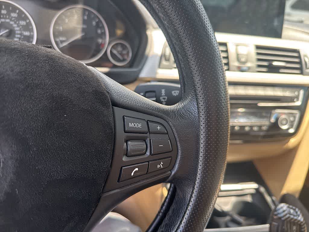 Thumbnail: 2016 BMW 3 Series - 13