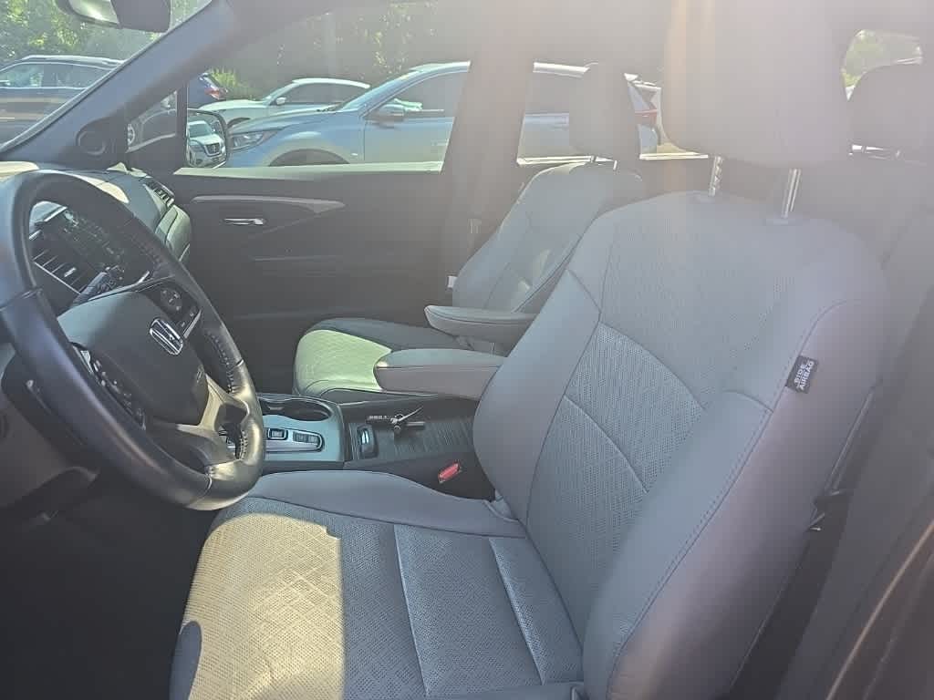 Thumbnail: 2021 Honda Passport - 14