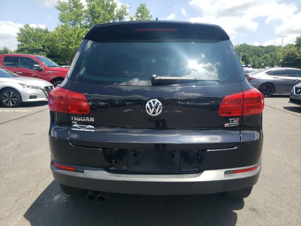 Thumbnail: 2016 Volkswagen Tiguan - 6