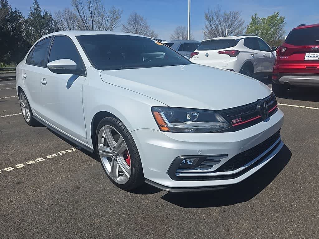 Thumbnail: 2017 Volkswagen Jetta - 3
