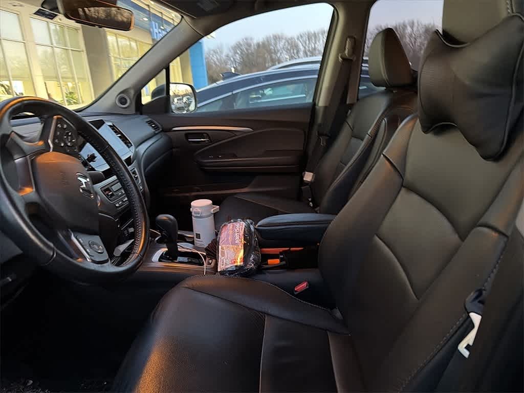 Thumbnail: 2019 Honda Pilot - 7