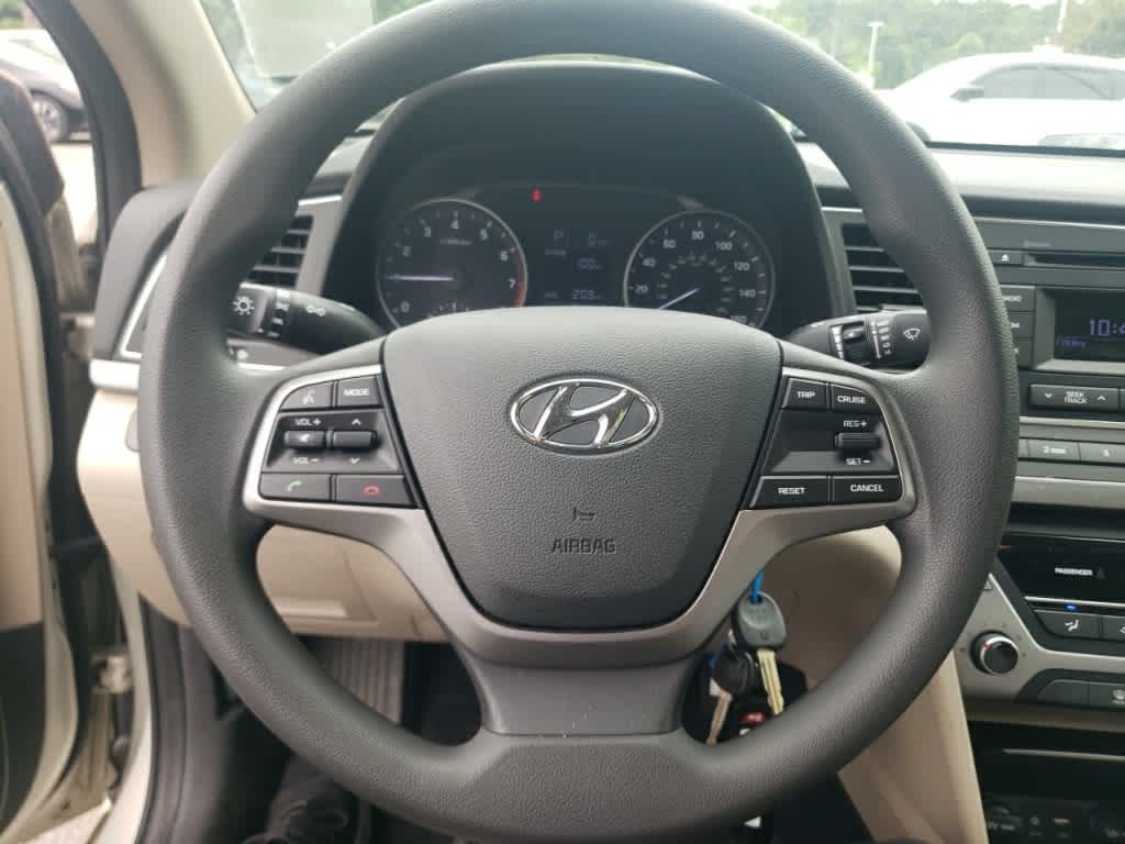 Thumbnail: 2018 Hyundai Elantra - 13