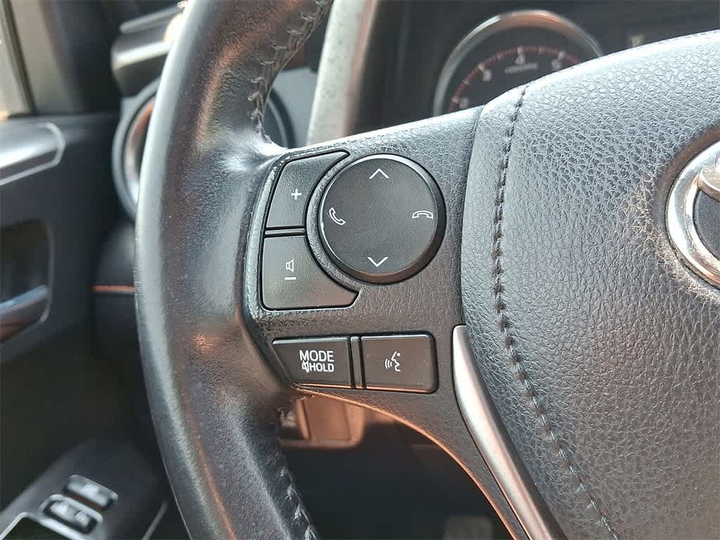 Thumbnail: 2016 Toyota RAV4 - 17