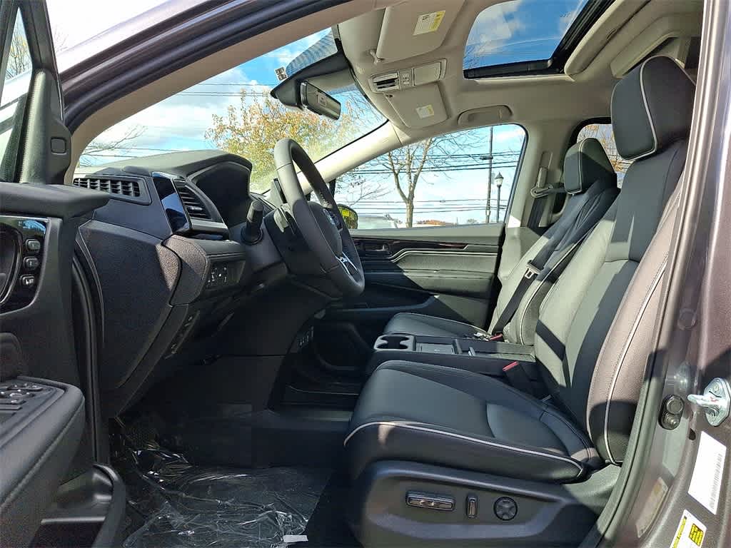 Thumbnail: 2026 Honda Odyssey - 10