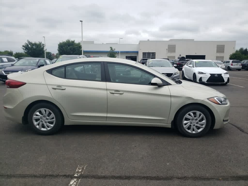Thumbnail: 2018 Hyundai Elantra - 4