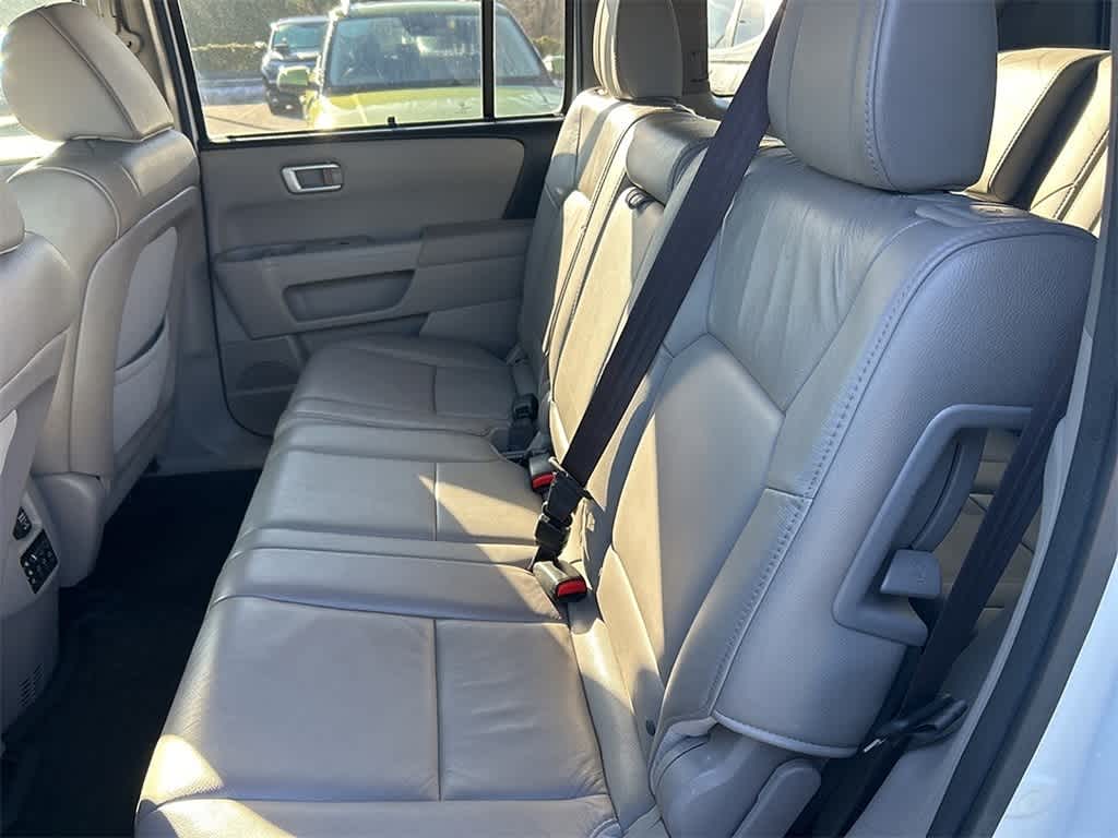 Thumbnail: 2013 Honda Pilot - 14