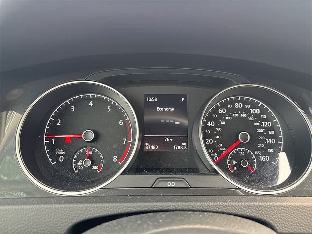 Thumbnail: 2019 Volkswagen Golf - 12