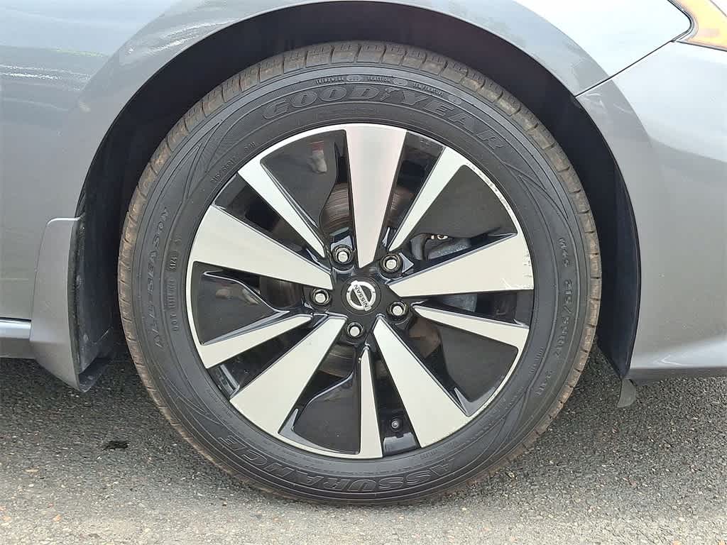 Thumbnail: 2020 Nissan Altima - 24