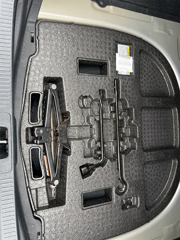 Thumbnail: 2018 Toyota Camry - 12