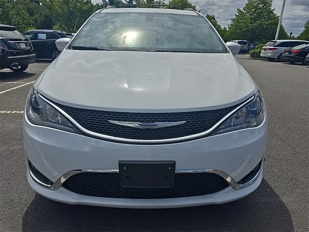 Thumbnail: 2017 Chrysler Pacifica - 2