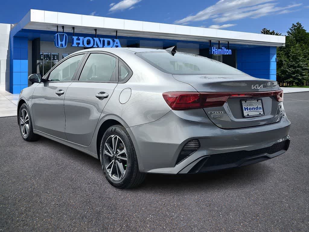 Thumbnail: 2023 Kia Forte - 22