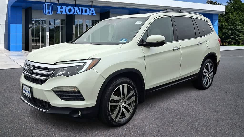 Thumbnail: 2016 Honda Pilot - 4
