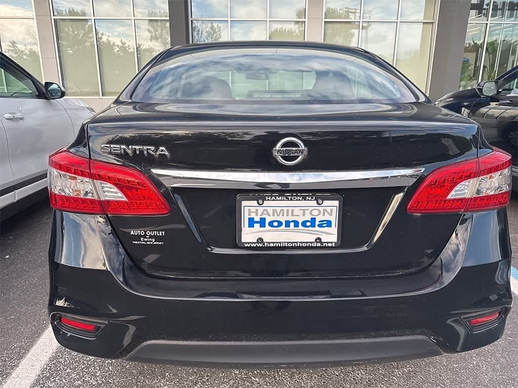 Thumbnail: 2015 Nissan Sentra - 5