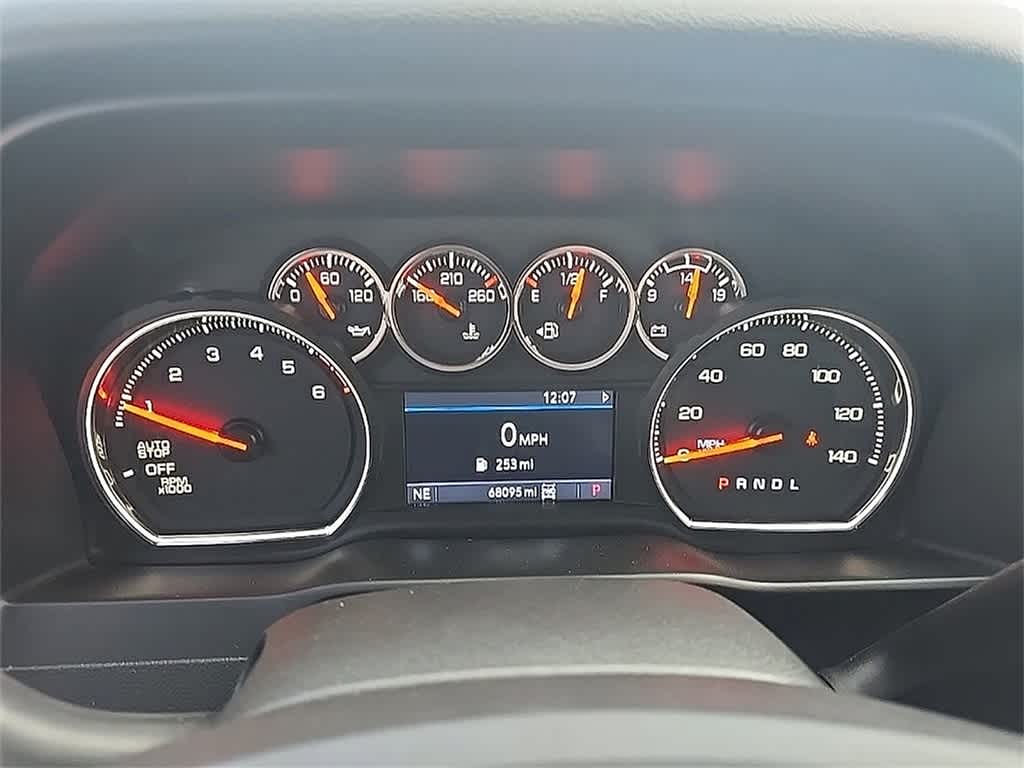 Thumbnail: 2020 Chevrolet Silverado 1500 - 16