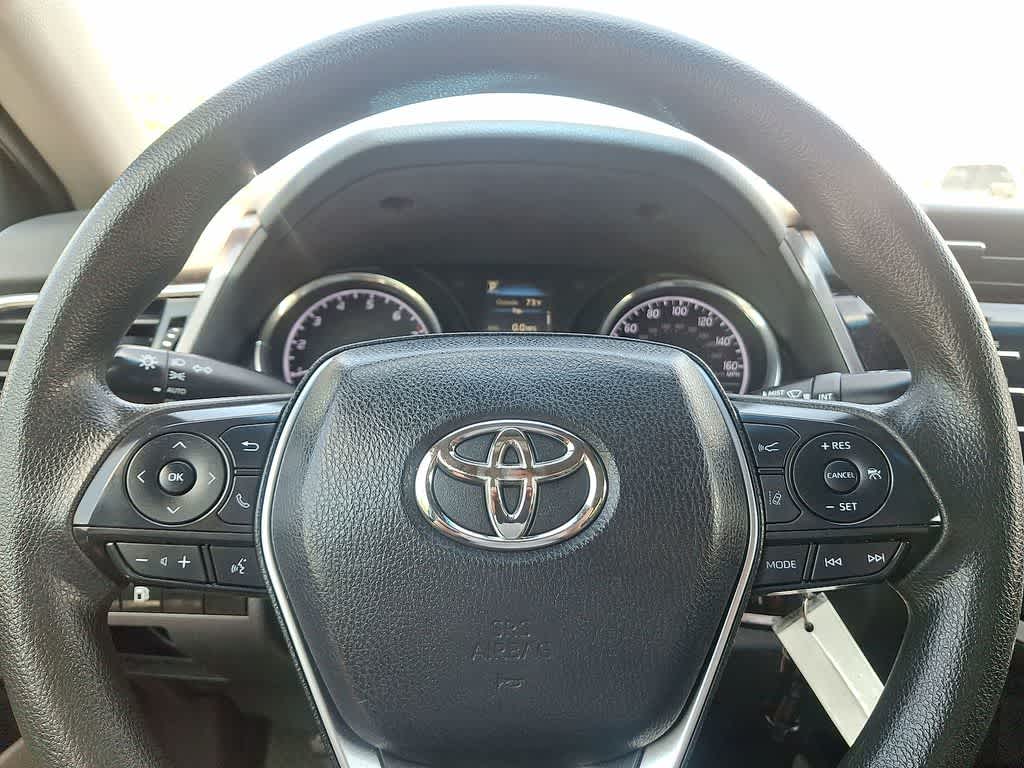 Thumbnail: 2018 Toyota Camry - 16