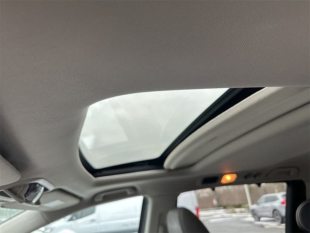 Thumbnail: 2016 Honda Odyssey - 9