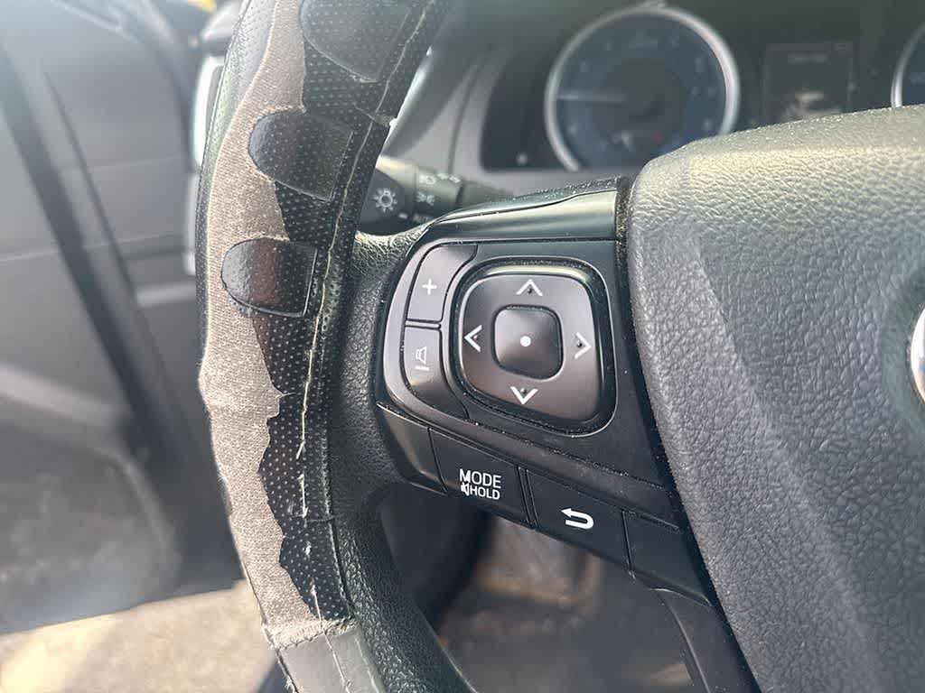 Thumbnail: 2017 Toyota Camry - 13