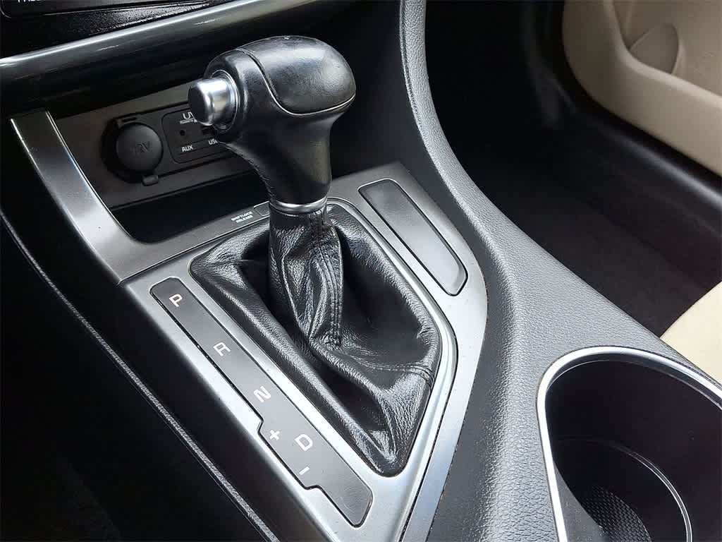 Thumbnail: 2015 Kia Optima - 12