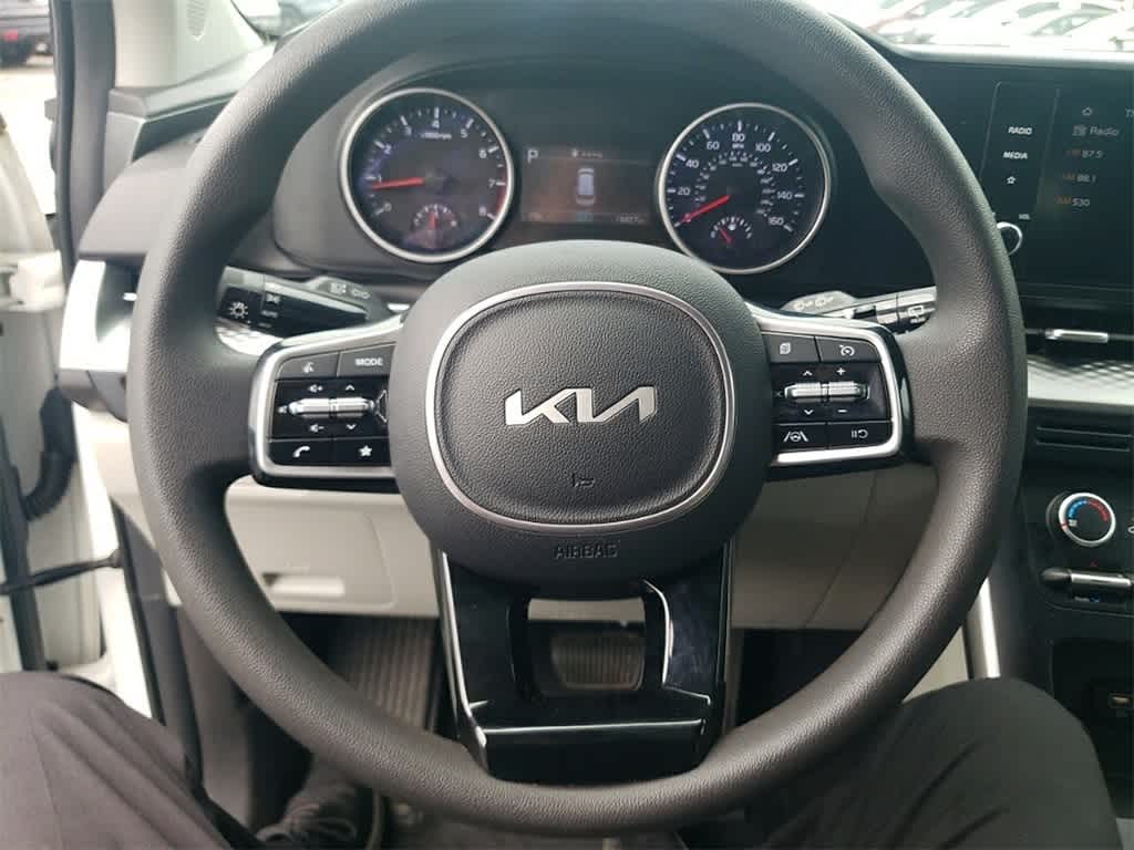 Thumbnail: 2023 Kia Carnival - 14