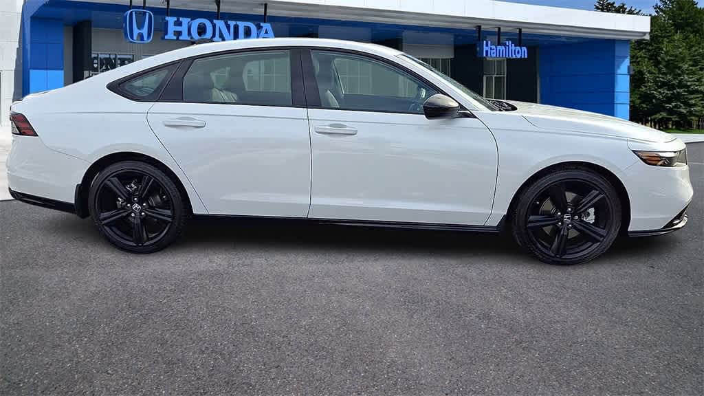 Thumbnail: 2025 Honda Accord - 9