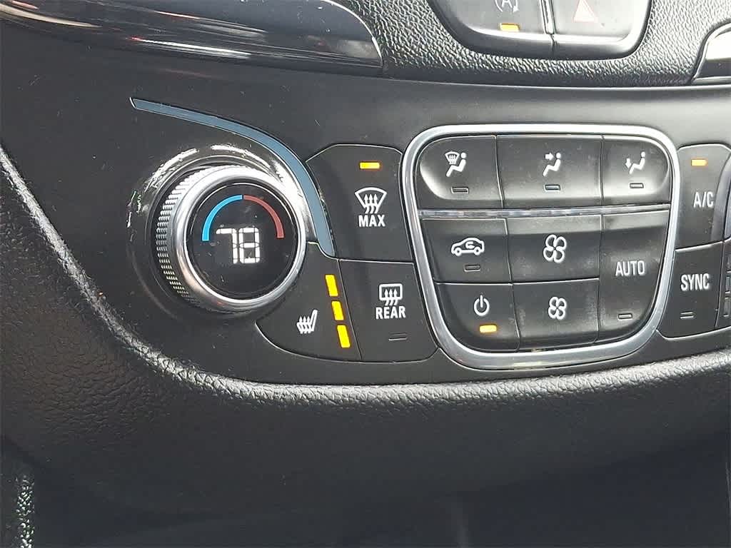 Thumbnail: 2022 Chevrolet Equinox - 18