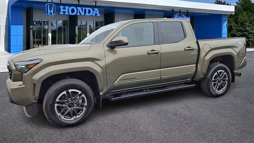 Thumbnail: 2025 Toyota Tacoma - 4