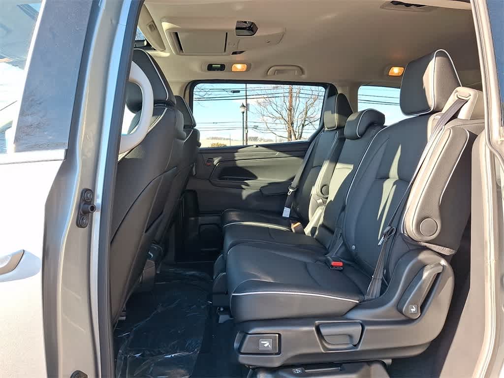 Thumbnail: 2026 Honda Odyssey - 9