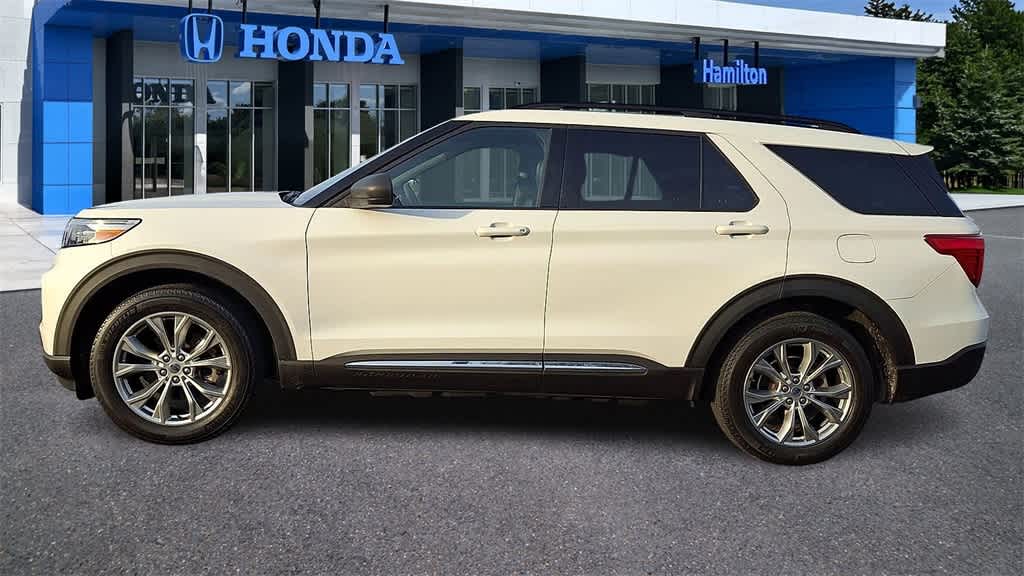 Thumbnail: 2020 Ford Explorer - 5