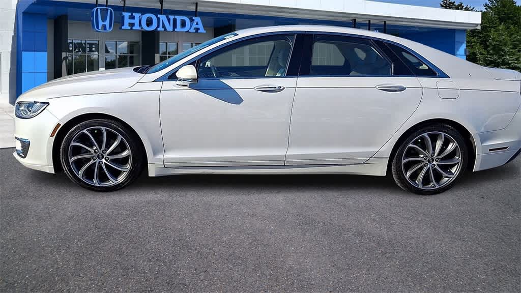 Thumbnail: 2019 Lincoln MKZ - 5