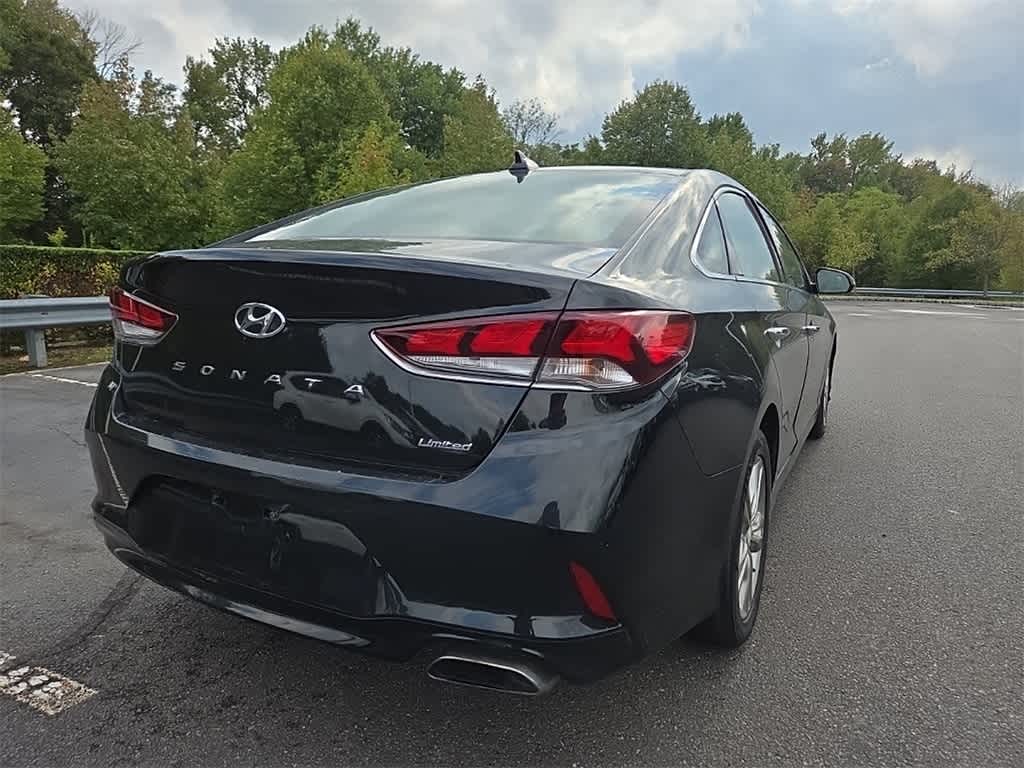 Thumbnail: 2019 Hyundai Sonata - 4