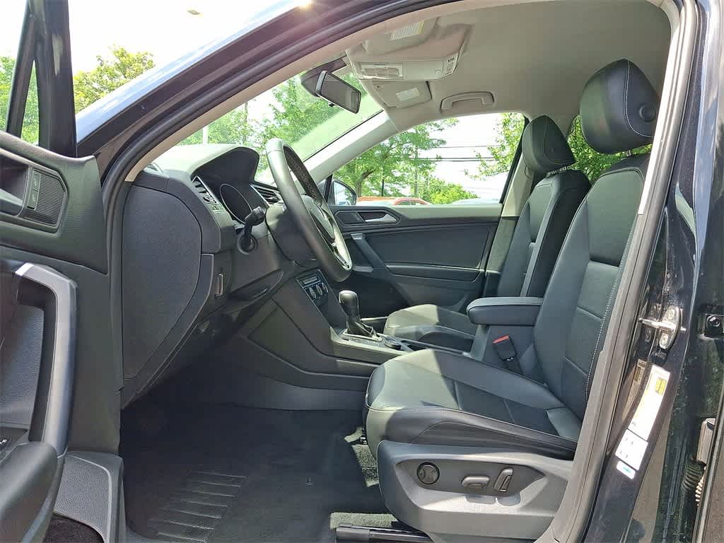Thumbnail: 2021 Volkswagen Tiguan - 11