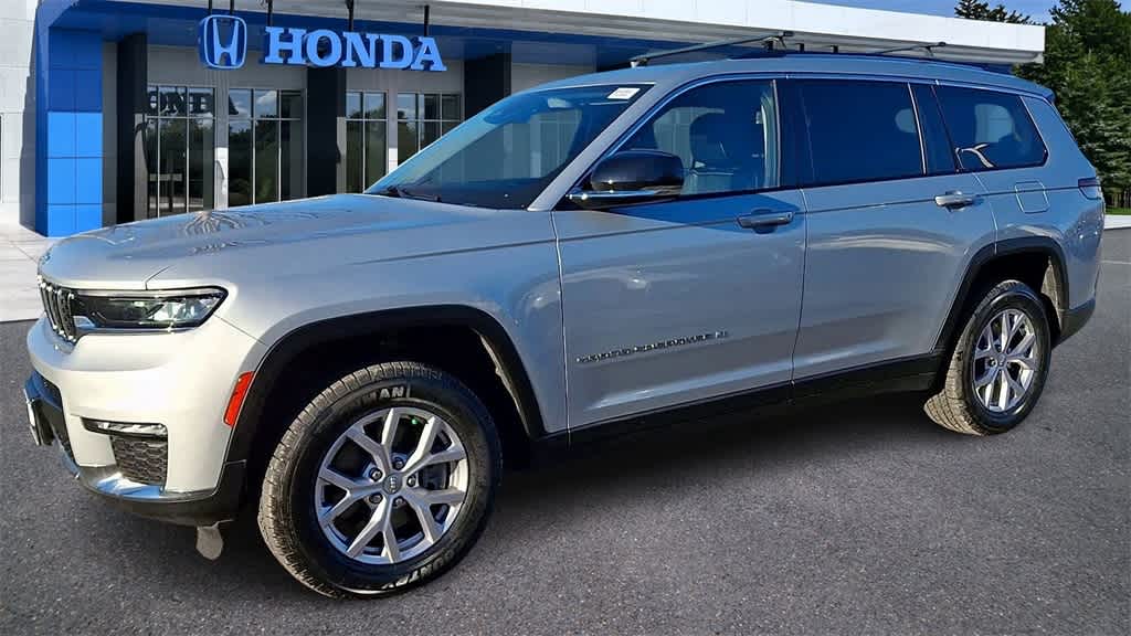 Thumbnail: 2022 Jeep Grand Cherokee L - 4