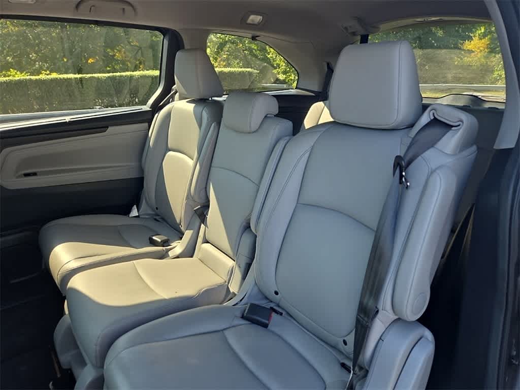 Thumbnail: 2022 Honda Odyssey - 14