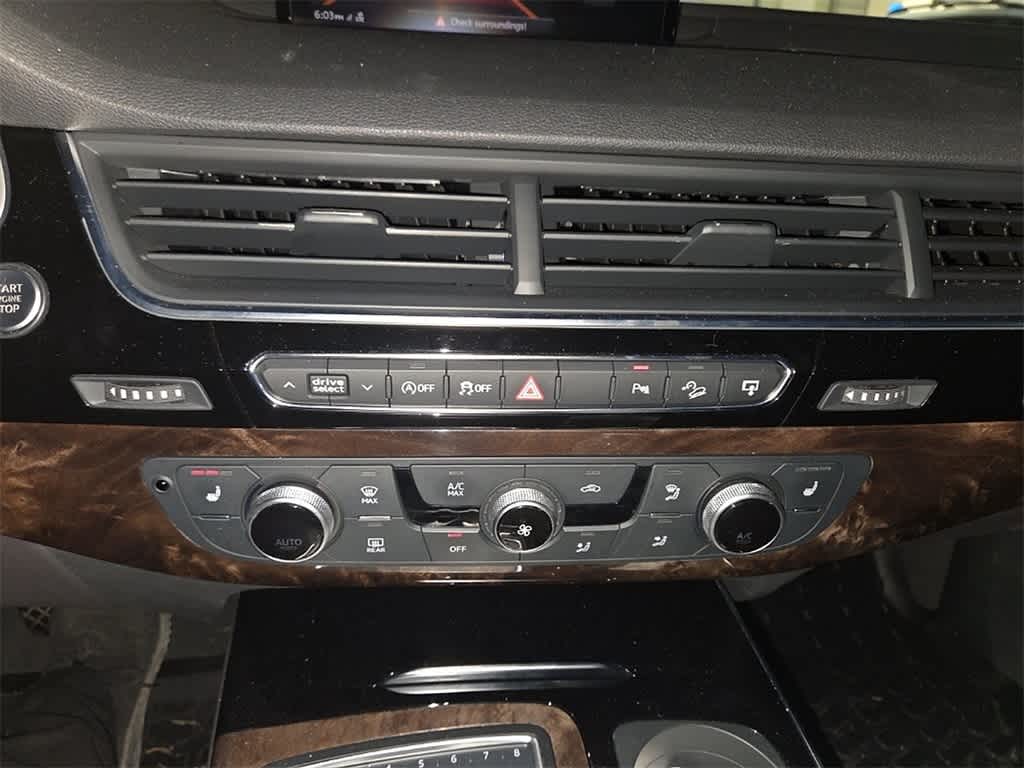 Thumbnail: 2017 Audi Q7 - 17