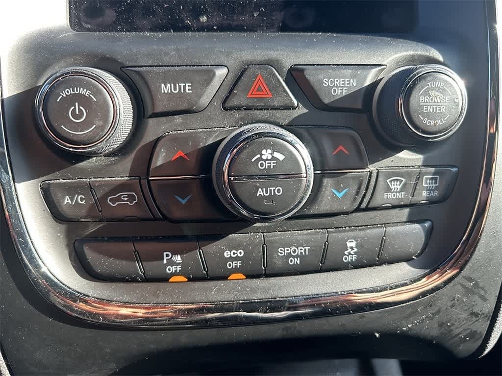 Thumbnail: 2018 Dodge Durango - 21