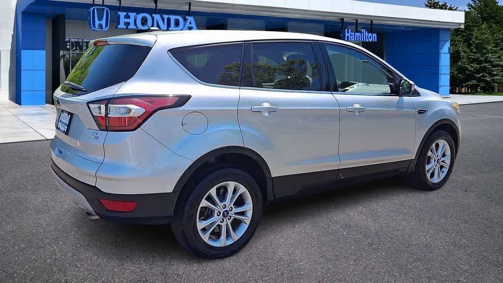 Thumbnail: 2017 Ford Escape - 8
